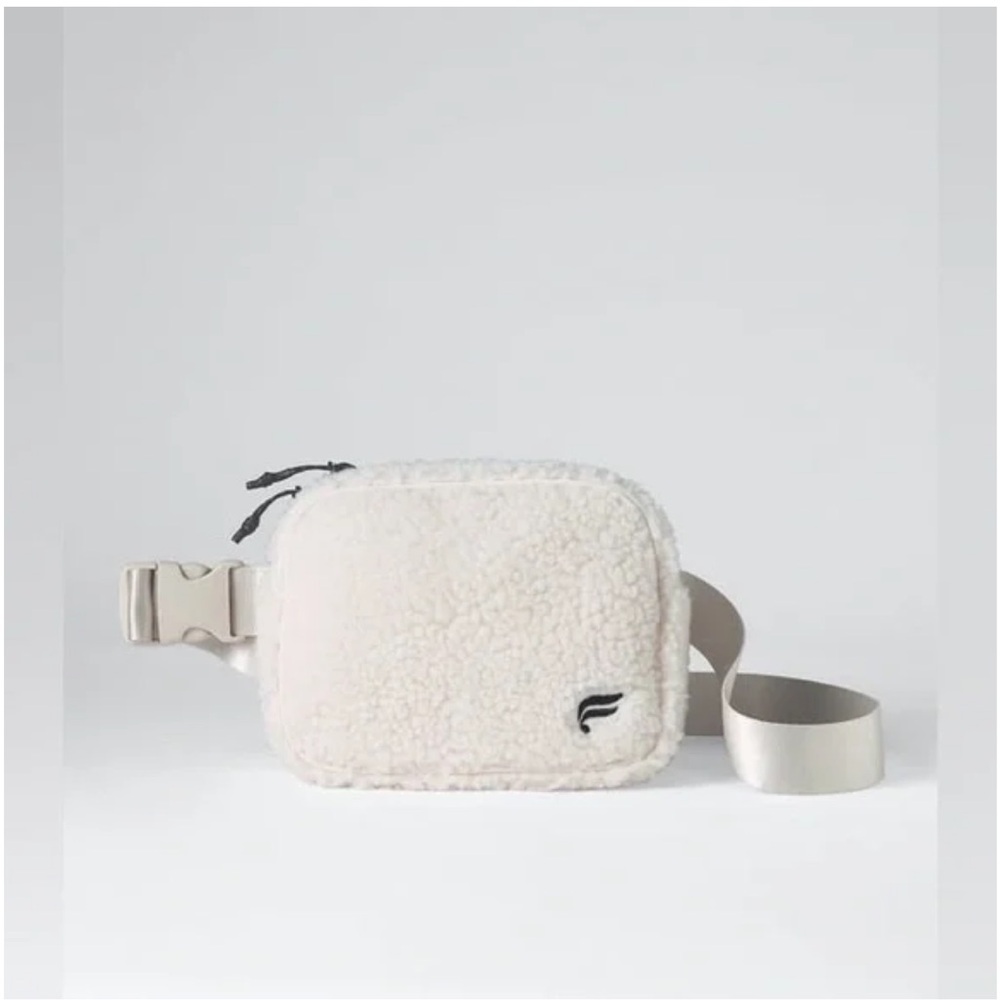 Brand new with tags Fabletics the belt bag in teddy